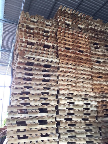 Pallet gỗ cũ